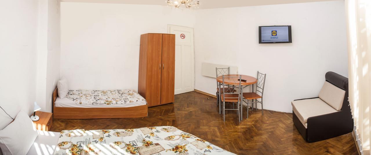 Central GuestHouse Five Corners Sofia Extérieur photo